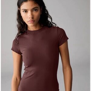 Ultimate Short Sleeve Top - Burgundy